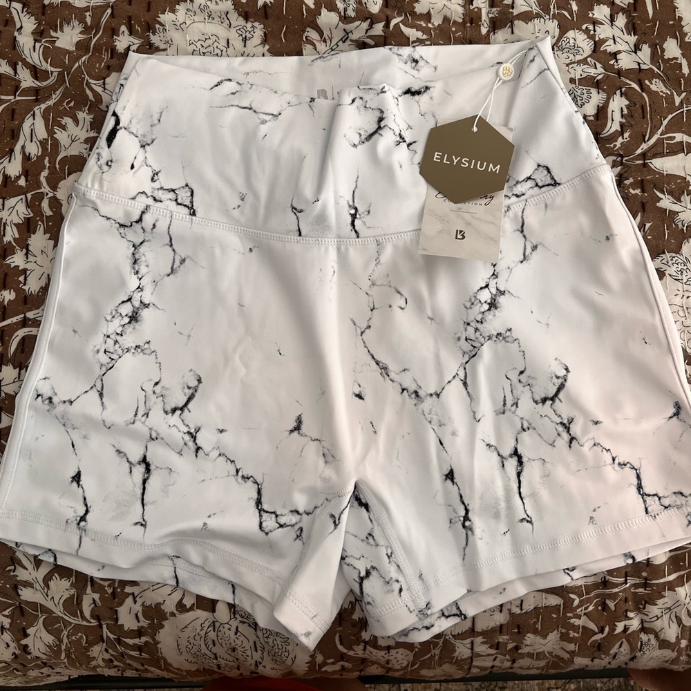 BUFFBUNNY- Shorts Womens White Marble Print Compression